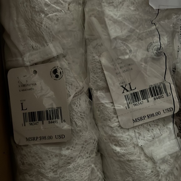 Free People, tea party lace crop top - Picture 4 of 4